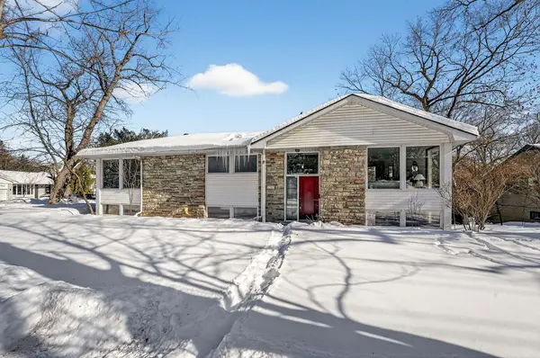 1269 Royal York RD, Toronto W08, ON M9A 4C4