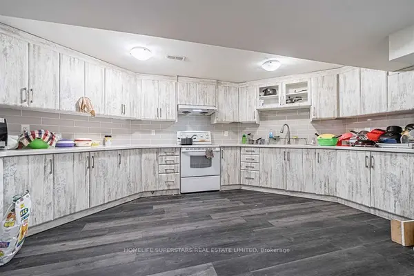 75 Parkside DR #Lower Level ( Legal Apt.), Brampton, ON L6Y 3A2