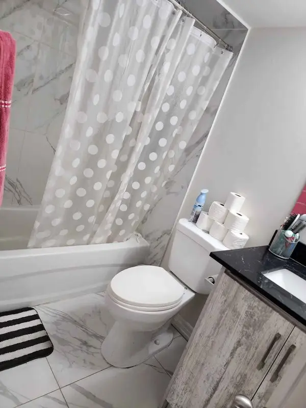 75 Parkside DR #Lower Level ( Legal Apt.), Brampton, ON L6Y 3A2