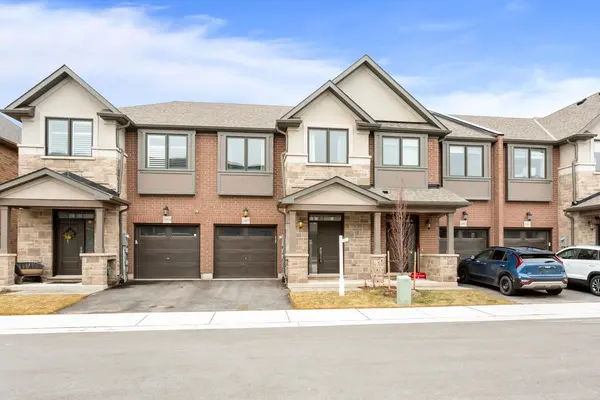 2184 Postmaster DR #13, Oakville, ON L6M 3X1