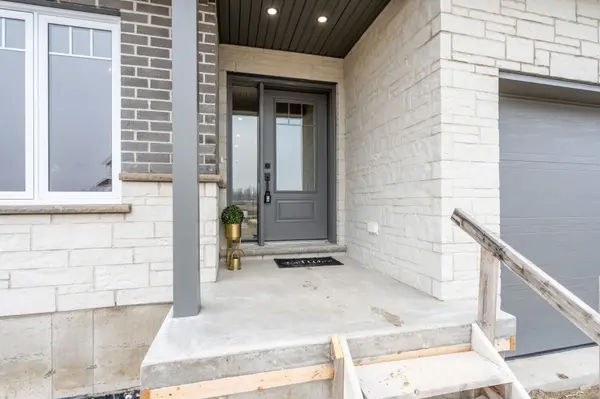 27 Sheldabren ST, North Middlesex, ON N0M 1A0