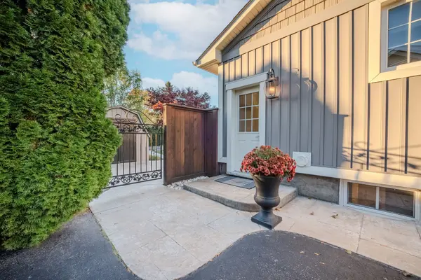 38 Albany DR, St. Catharines, ON L2N 3T5