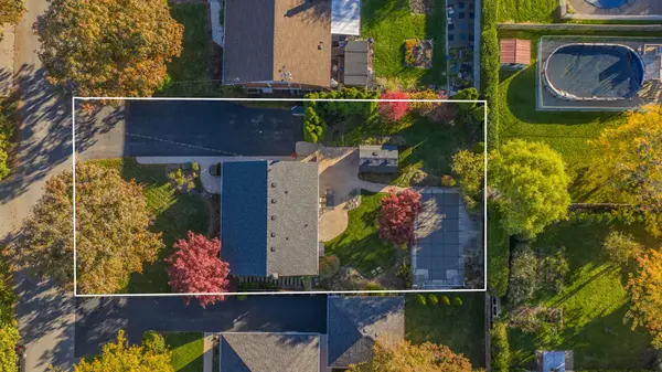 38 Albany DR, St. Catharines, ON L2N 3T5