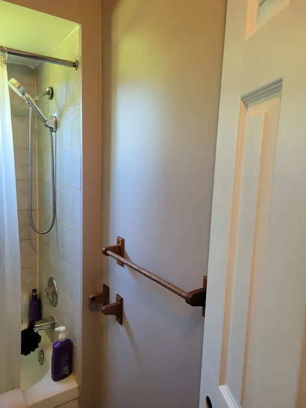 246 Hickey TRL, Hastings Highlands, ON K0L 1C0