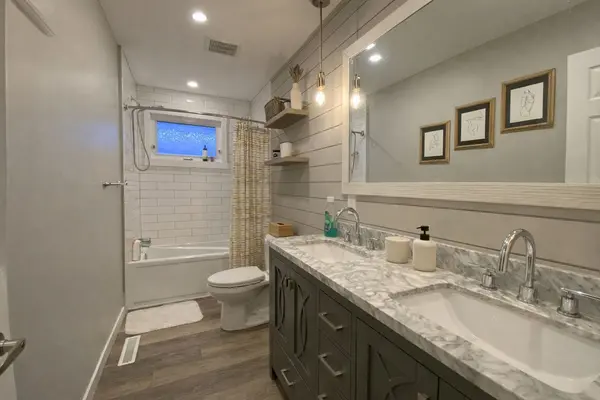 1237 Vancouver AVE, Hunt Club - South Keys And Area, ON K1V 6V2