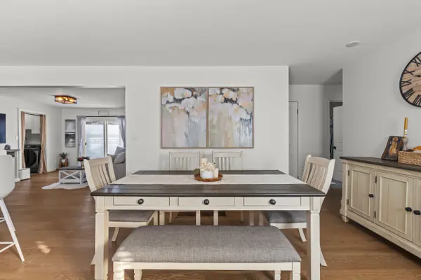 214 Binbrook RD, Hamilton, ON L0R 1C0