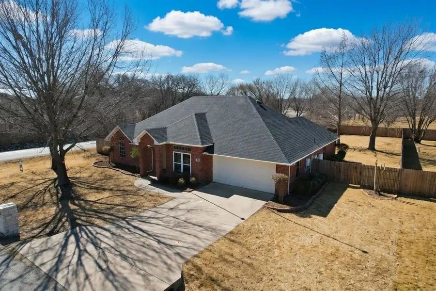 3008 Karen Way, Granbury, TX 76049