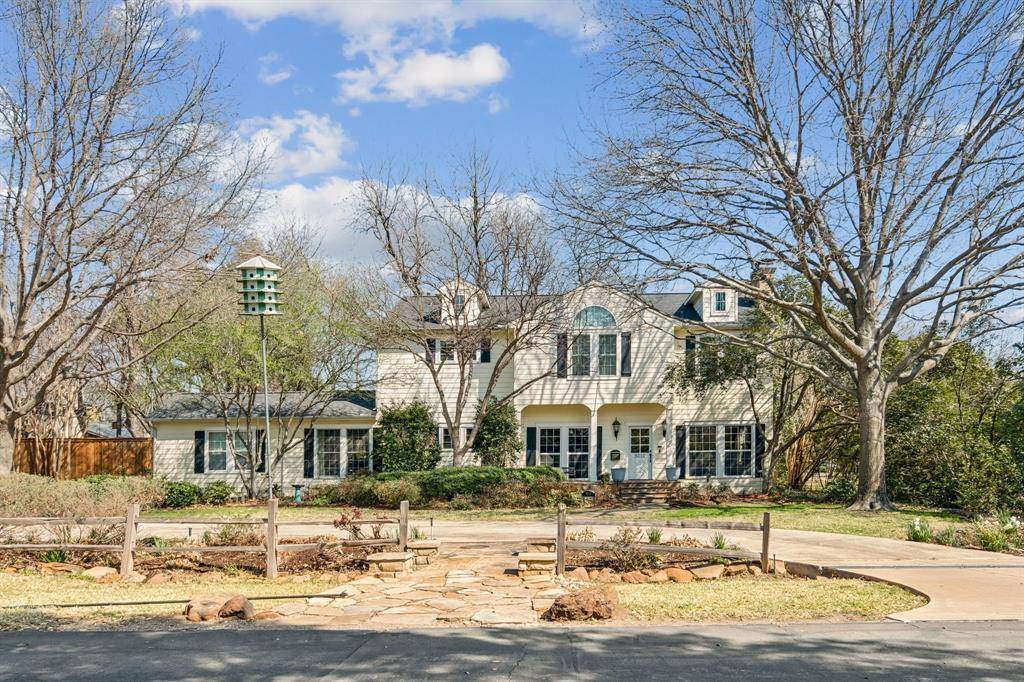 8212 Midway Road, Dallas, TX 75209