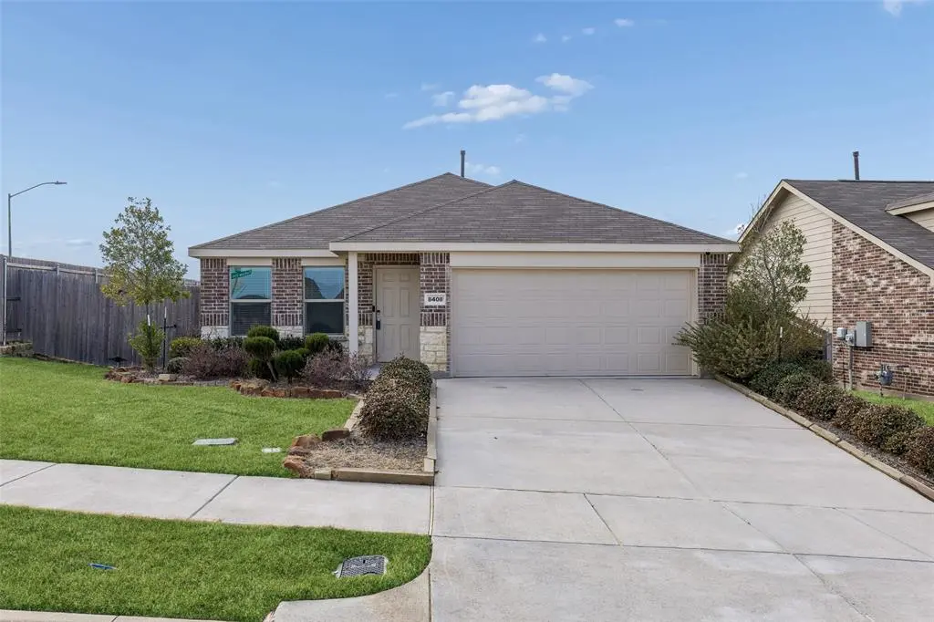 8408 Hollow Bend Street, Fort Worth, TX 76123