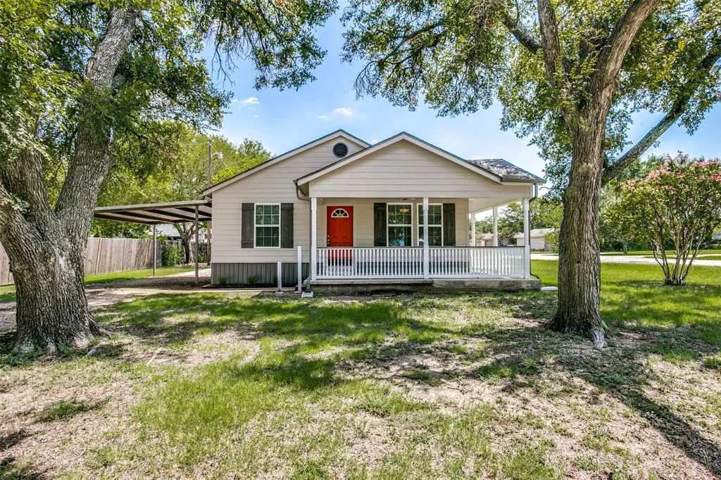 500 N Pine Street, Roanoke, TX 76262