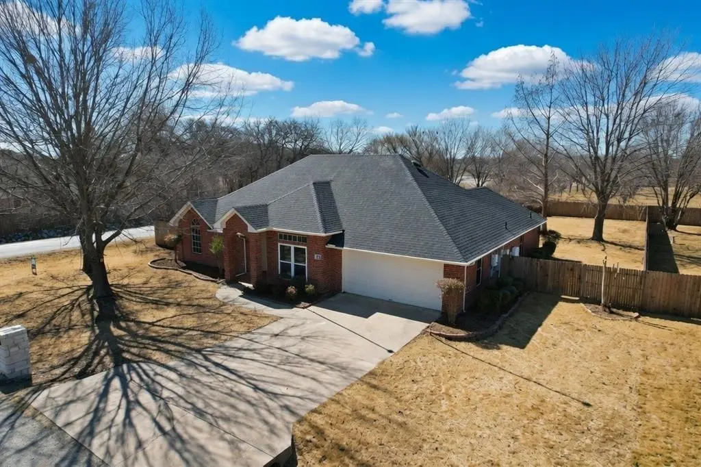 3008 Karen Way, Granbury, TX 76049