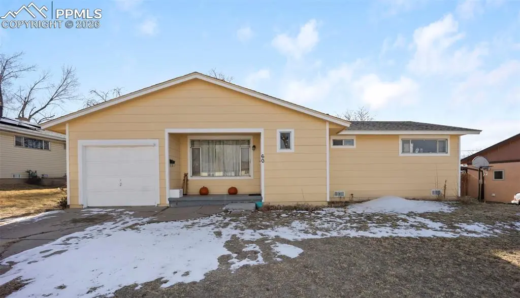 60 Loch Lomond LN, Pueblo, CO 81001