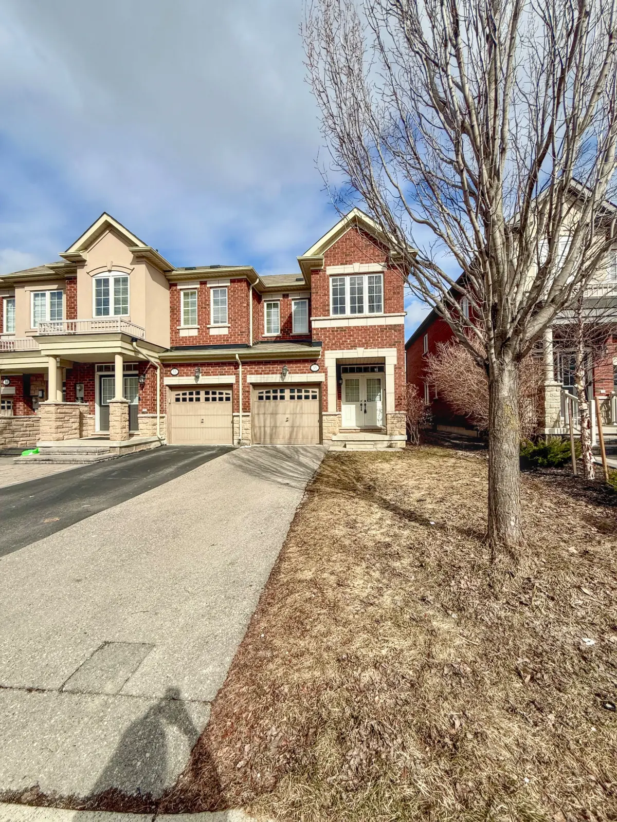 35 White Spruce CRES, Vaughan, ON L6A 4C5