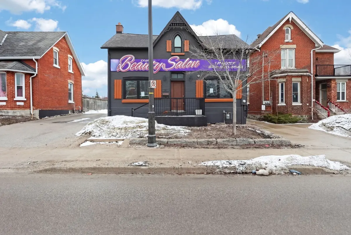89 Toronto ST, Barrie, ON L4N 1V1