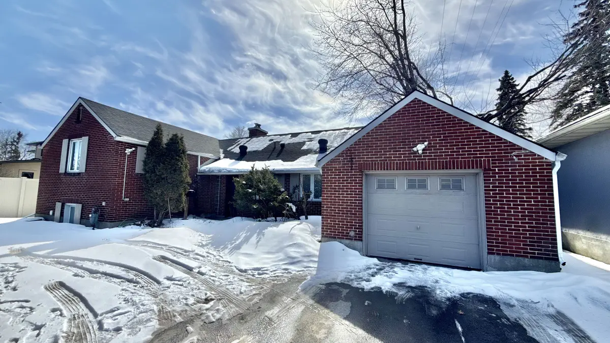 254 Smyth RD, Alta Vista And Area, ON K1H 5A2