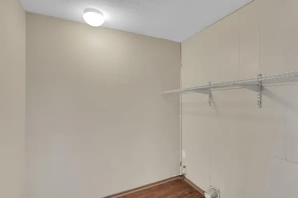 202 W Wheatland Road, Duncanville, TX 75116