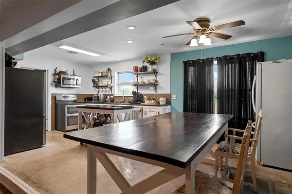 2139 Meandering Way, China Spring, TX 76633