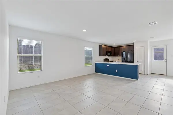 8408 Hollow Bend Street, Fort Worth, TX 76123