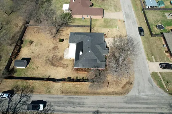 3008 Karen Way, Granbury, TX 76049