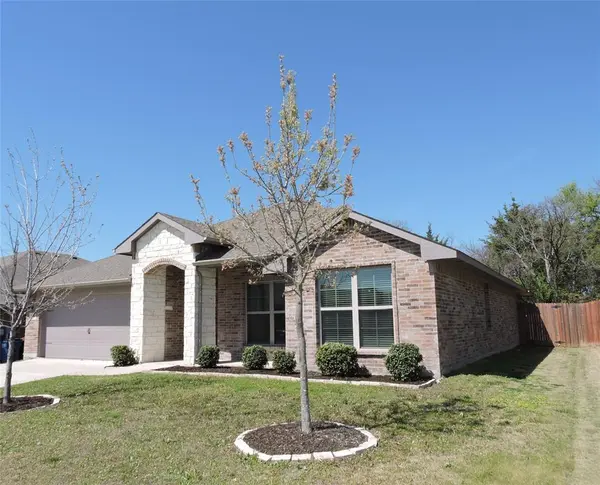 2100 Penn Street, Farmersville, TX 75442