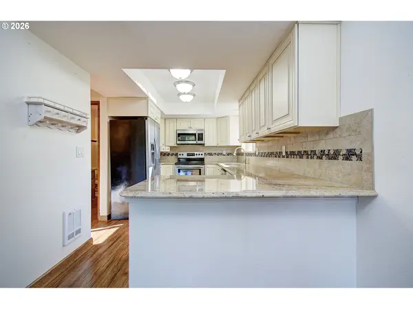 2363 40TH AVE, Longview, WA 98632