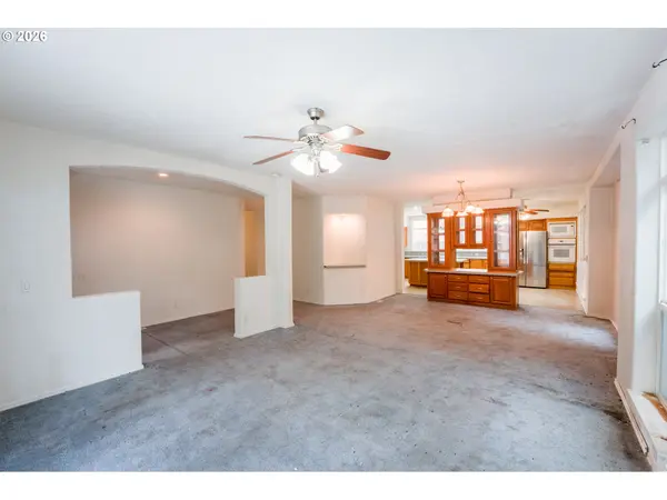 68954 E CEDAR HILL LOOP, Welches, OR 97067