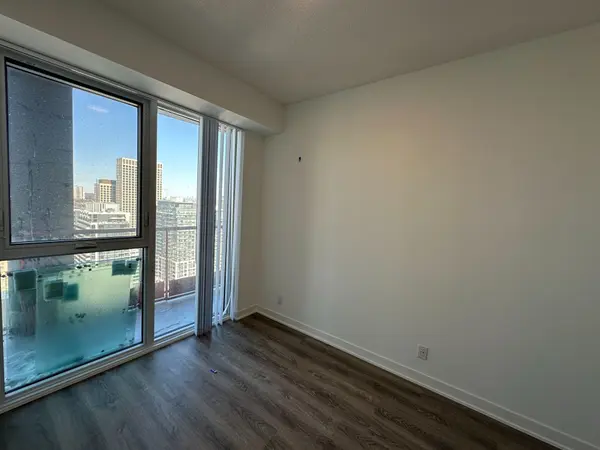 180 Front ST E #2802, Toronto C08, ON M5A 0A9