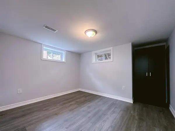 87 Cadillac AVE S, Oshawa, ON L1H 5Z3