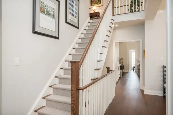 4155 Stonebridge CRES, Burlington, ON L7M 4N2