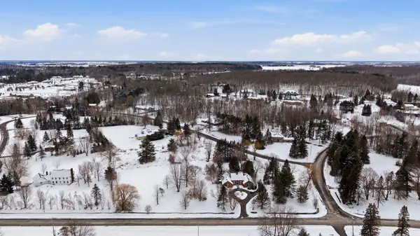 1460 Kinsella DR, Orleans - Cumberland And Area, ON K4C 1A9