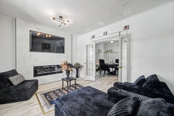 36 Berryman AVE, St. Catharines, ON L2R 3W9