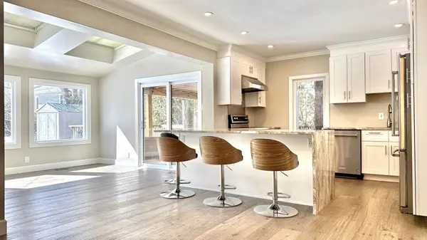 254 Smyth RD, Alta Vista And Area, ON K1H 5A2