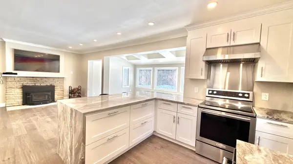 254 Smyth RD, Alta Vista And Area, ON K1H 5A2