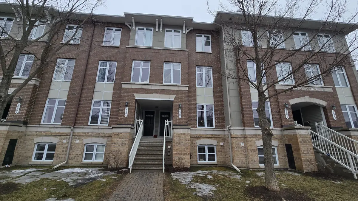 730 Chapman Mills DR #B, Barrhaven, ON K2J 3V2