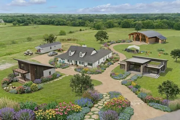 2600 Dave Angel Road, Burleson, TX 76028