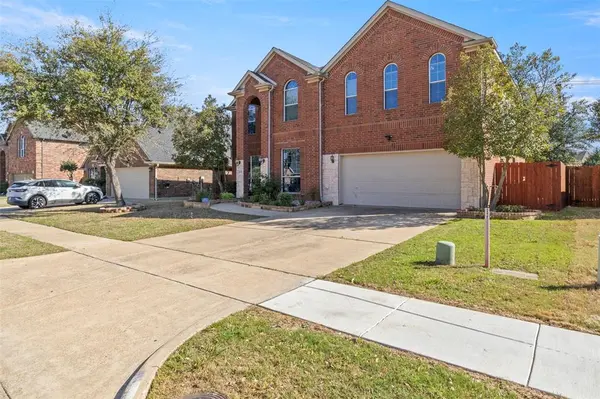 2235 Tawny Owl Road, Grand Prairie, TX 75052