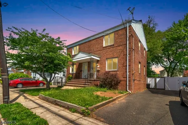 1355 Hamilton St, Elizabeth City, NJ 07208