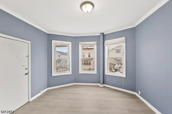 257 Paxton St, Paterson City, NJ 07503