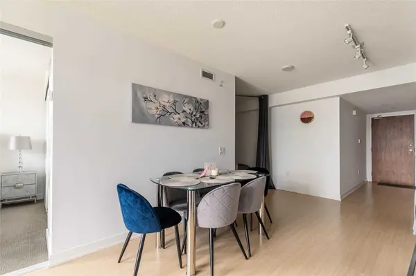 75 Queens Wharf RD #2203, Toronto C01, ON M5V 0J8