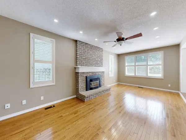 952 Peggoty CIR, Oshawa, ON L1K 2G5