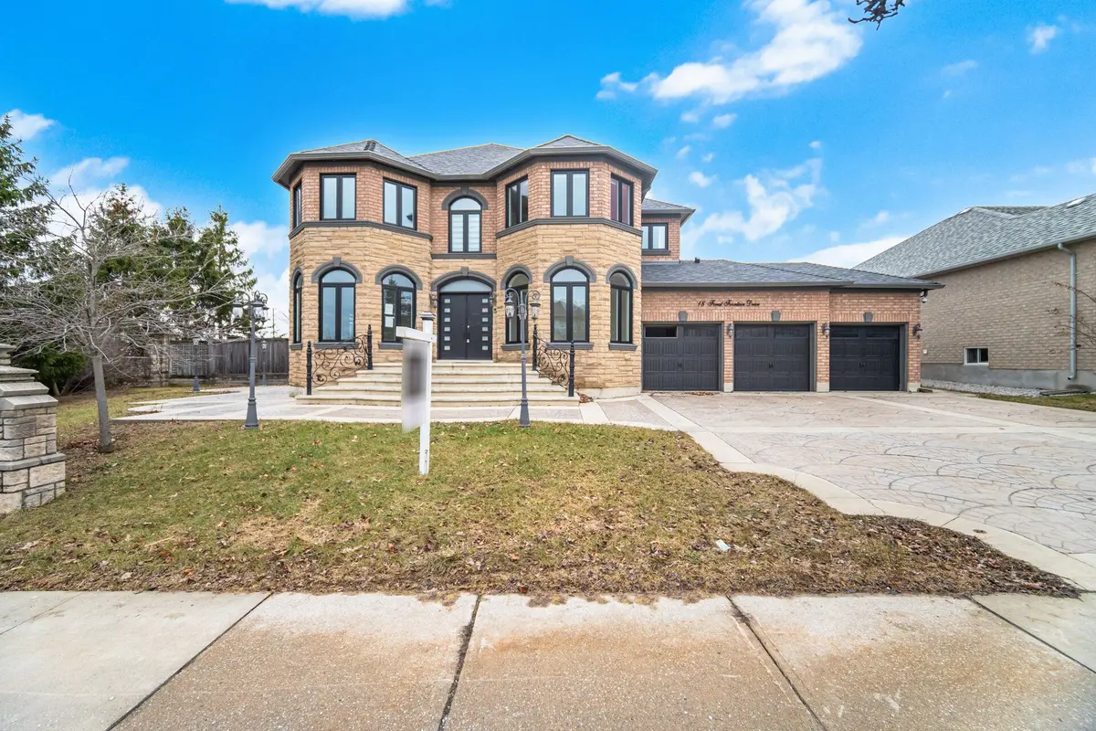 18 Forest Fountain DR, Vaughan, ON L4H 1S3