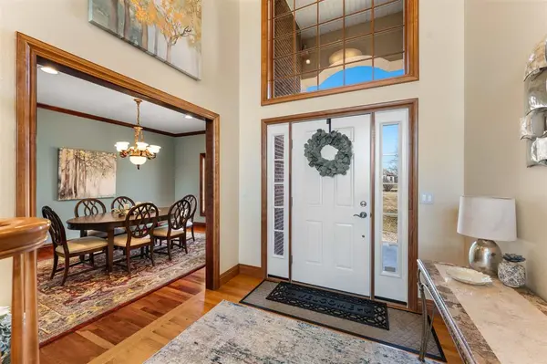 4601 Plumberry Rd, Ely, IA 52227