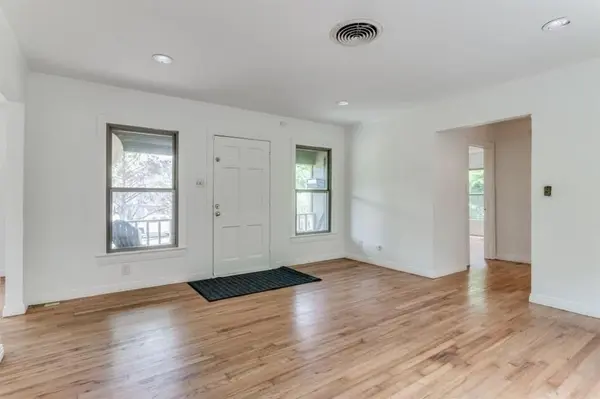 3449 Oak Creek Circle, Dallas, TX 75227