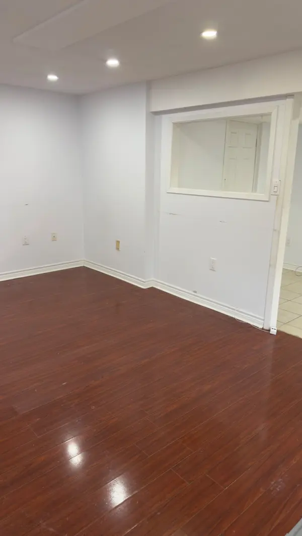 37 Rotherglen RD N #Bsmt, Ajax, ON L1T 1S8