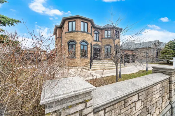 18 Forest Fountain DR, Vaughan, ON L4H 1S3