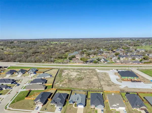 931 N Heritage Parkway, Sherman, TX 75092