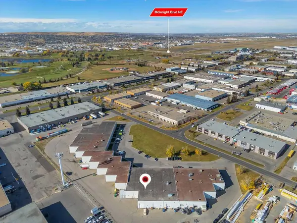 2219 35 AVE NE #13, Calgary, AB T2E 6W3