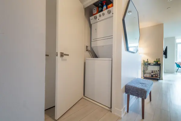 31 Tippett RD #657, Toronto C06, ON M3H 0C8