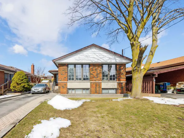 44 Lowcrest BLVD, Toronto E05, ON M1T 1K5