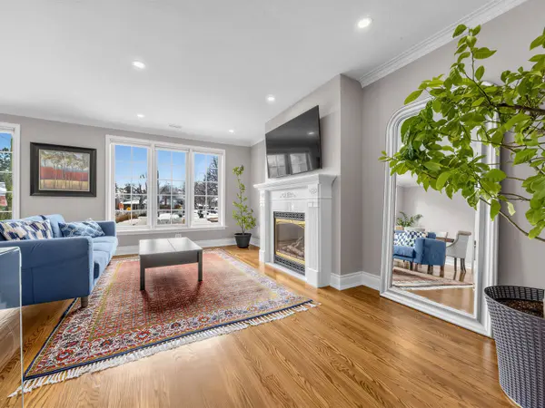 44 Lowcrest BLVD, Toronto E05, ON M1T 1K5